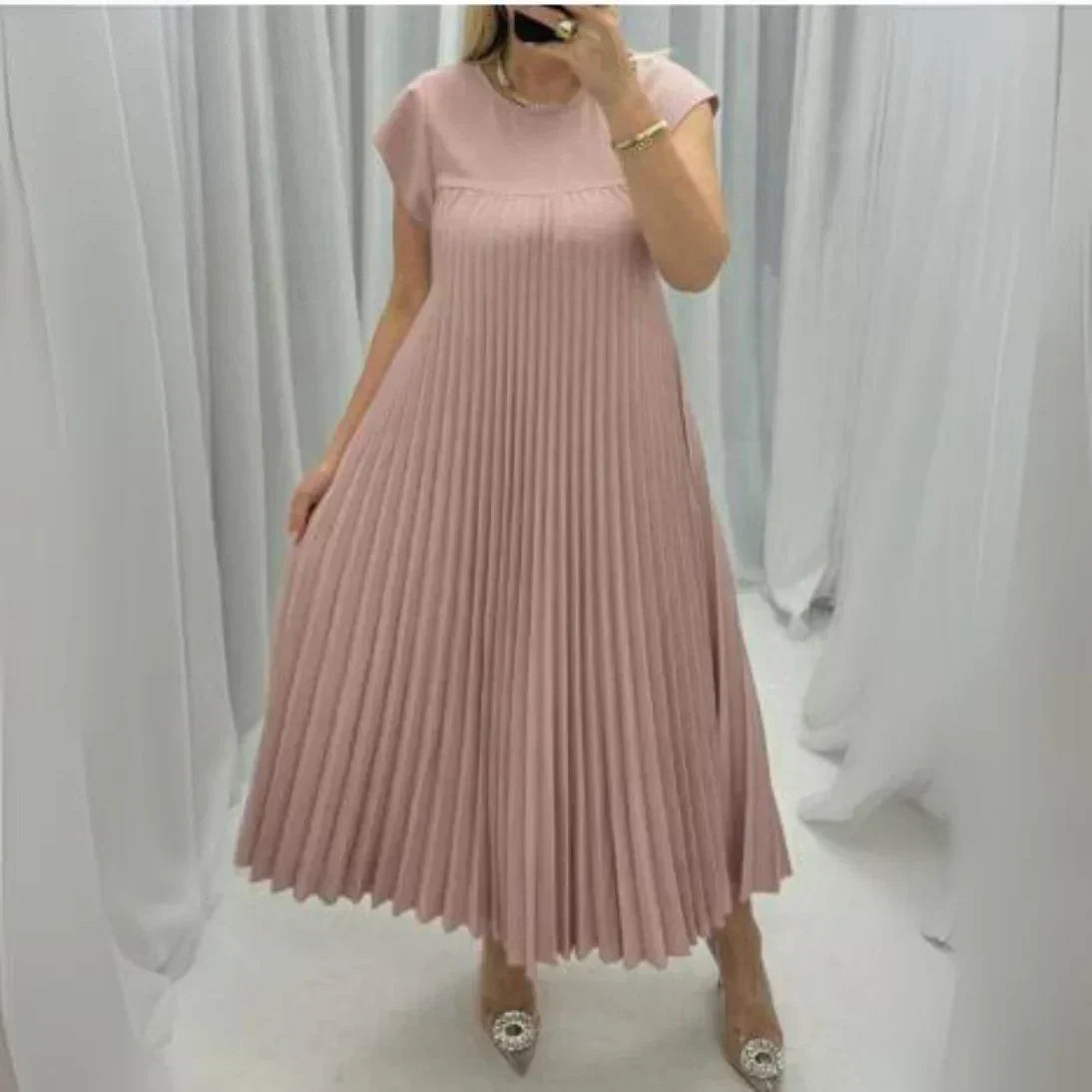 Valenzora | Light and Fresh Pleated Dress