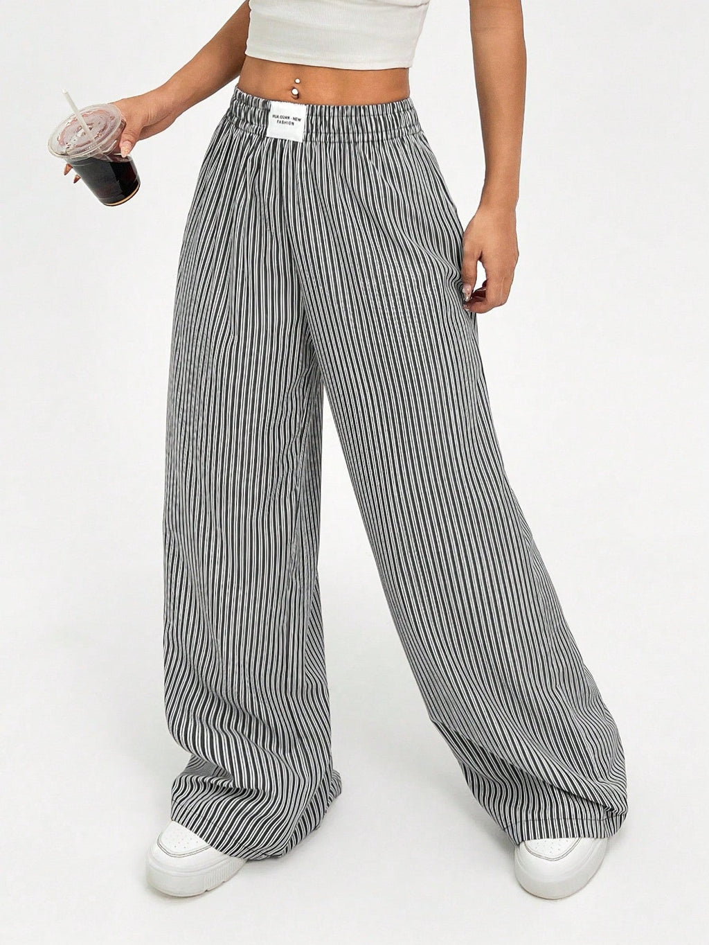 Valenzora | HOSE AUS GESTREIFTEM STOFF