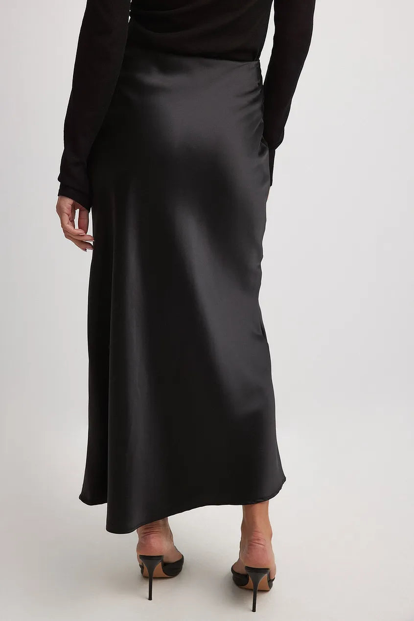 Valenzora | High-waisted satin skirt Anna