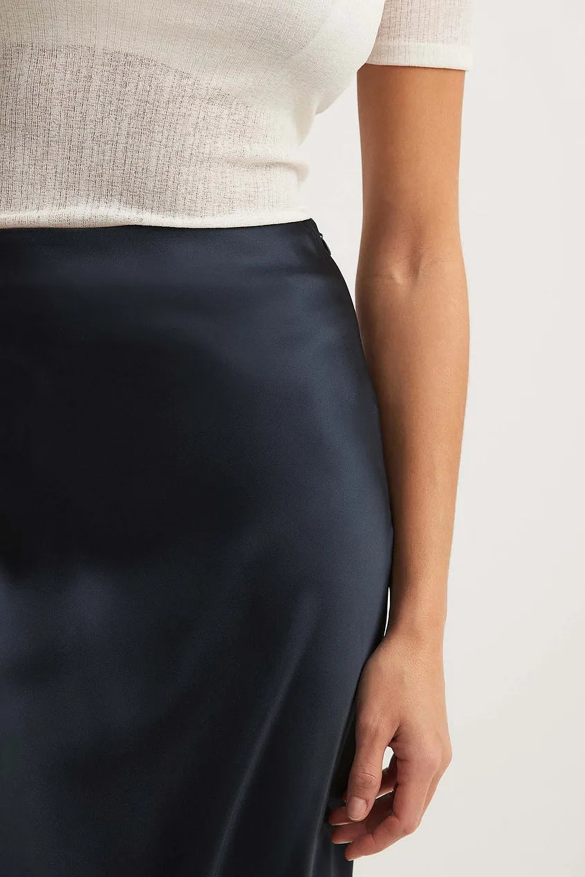 Valenzora | High-waisted satin skirt Anna