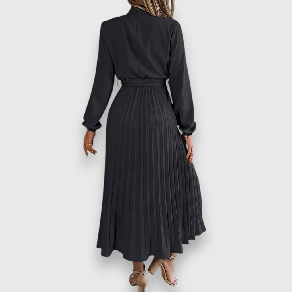 Valenzora | Timeless elegance in a midi dress