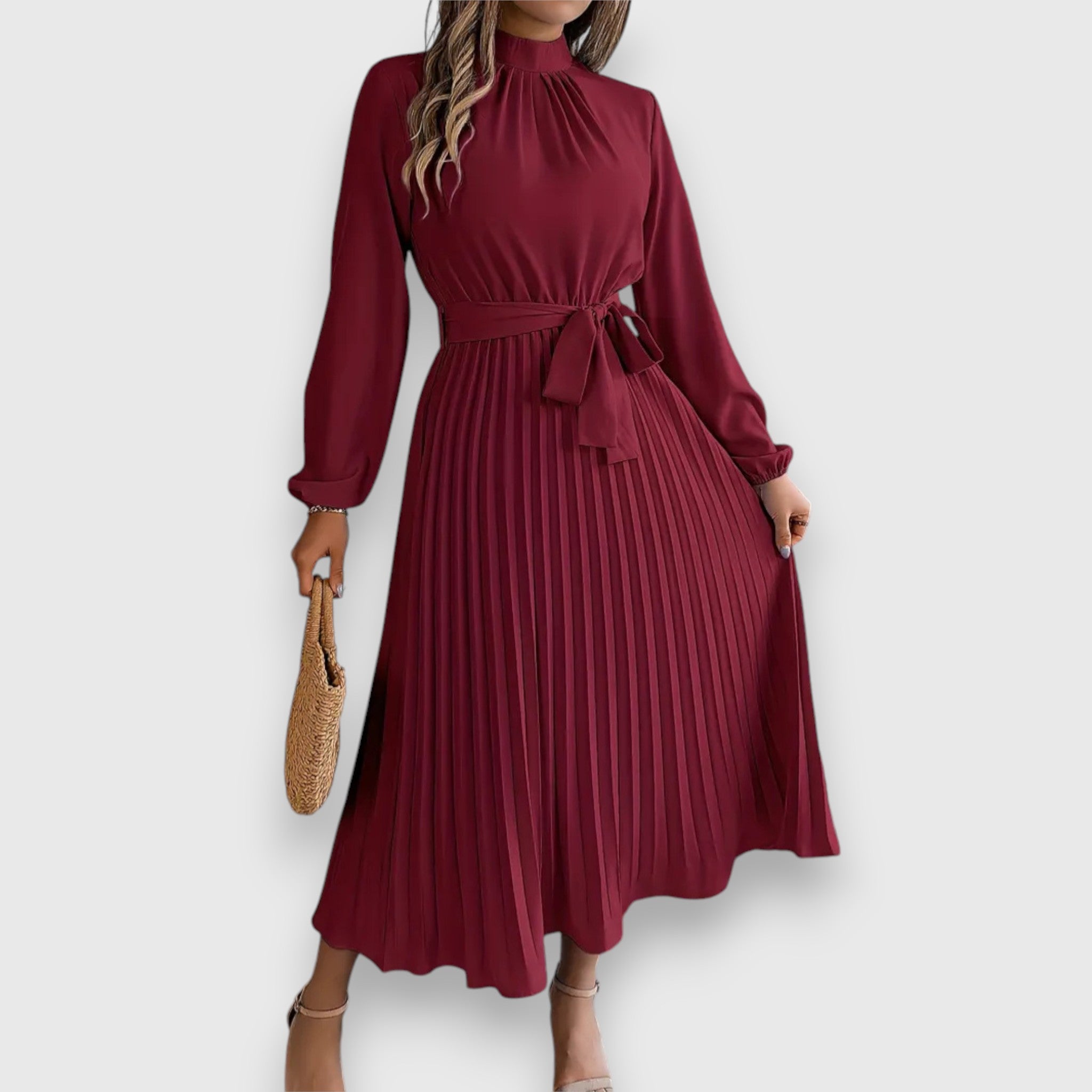Valenzora | Timeless elegance in a midi dress