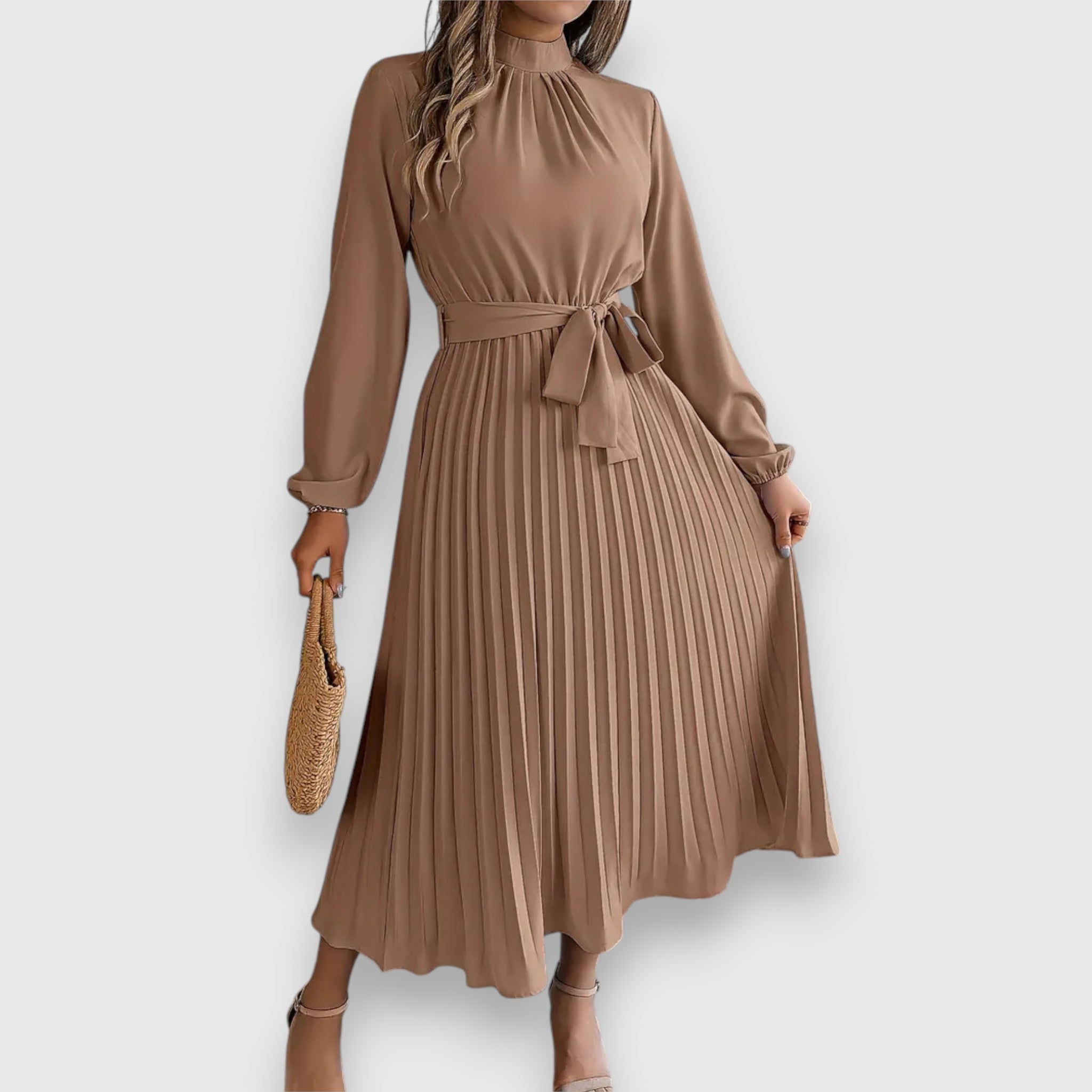 Valenzora | Timeless elegance in a midi dress