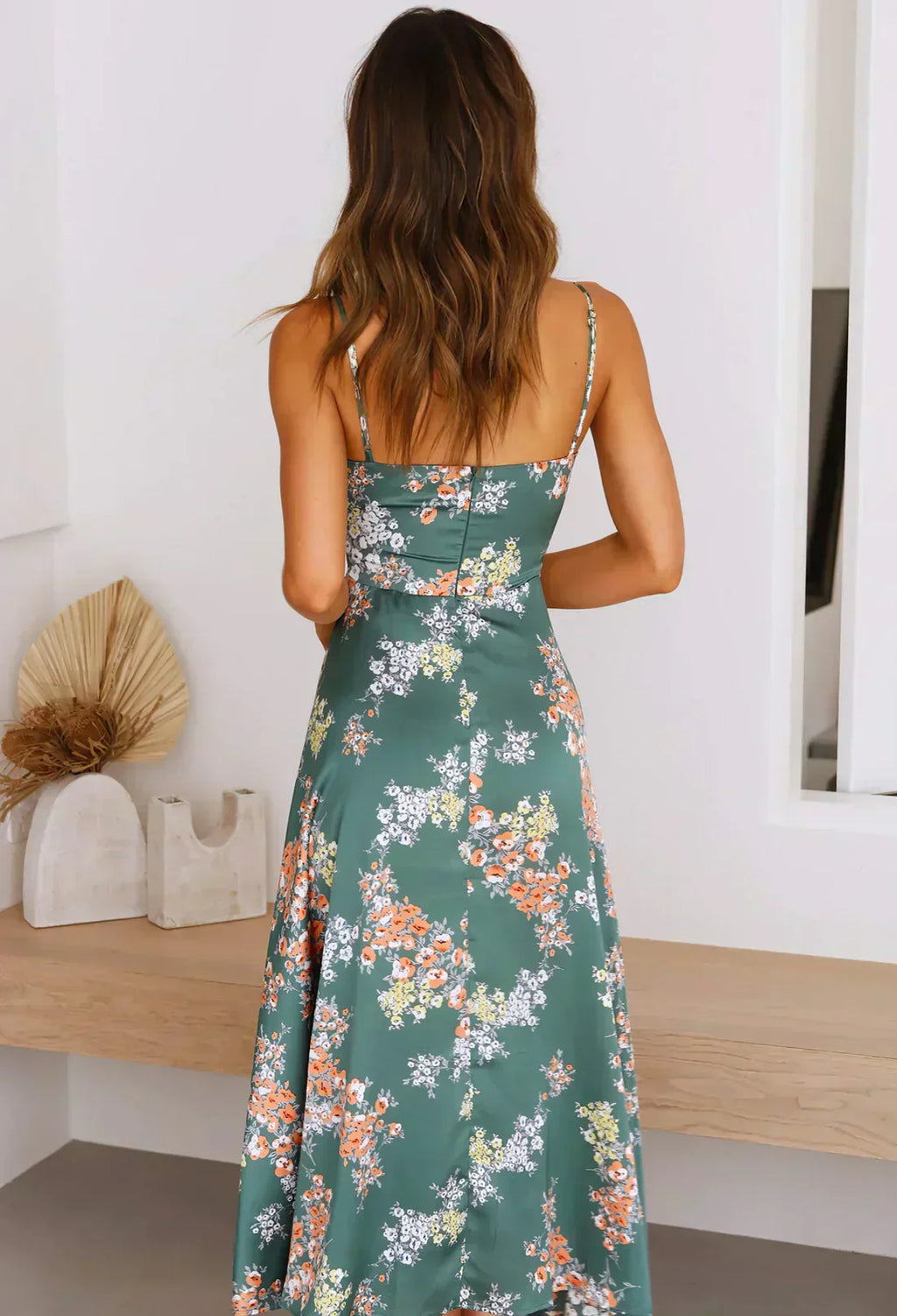 Valenzora | Cocktail dress with a glossy finish