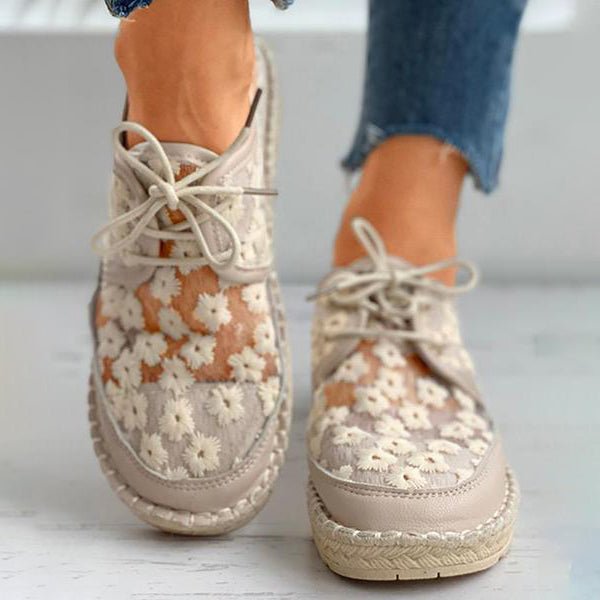 Valenzora | Breathable lace sneakers with floral embroidery for women