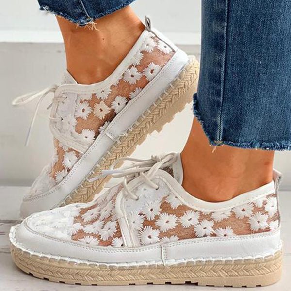 Valenzora | Breathable lace sneakers with floral embroidery for women