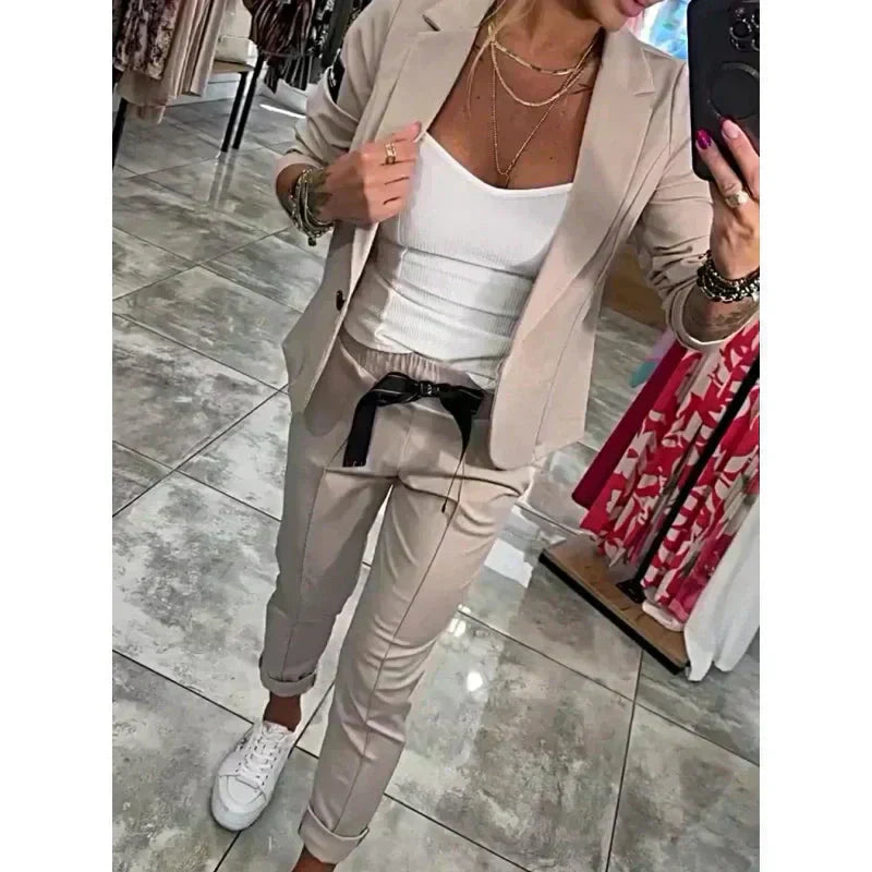Valenzora | 2-piece set consisting of a casual blazer and trousers