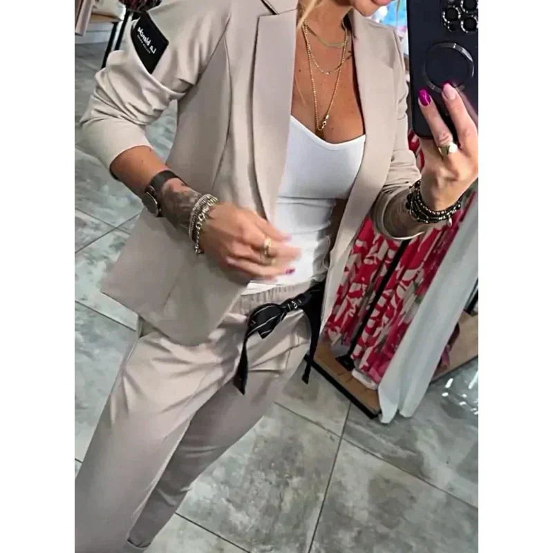 Valenzora | 2-piece set consisting of a casual blazer and trousers