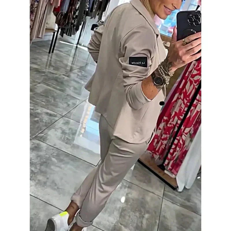 Valenzora | 2-piece set consisting of a casual blazer and trousers