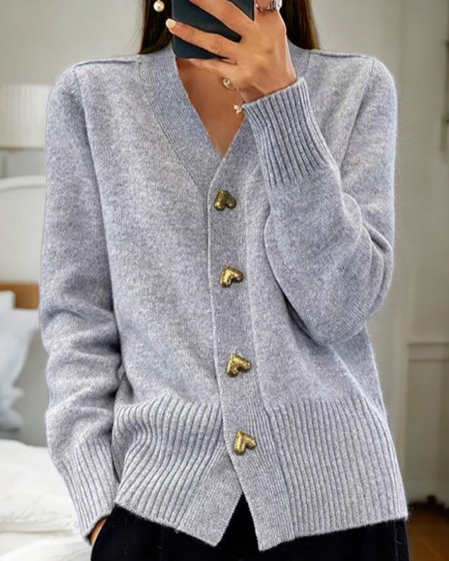 Valenzora | Eleganter Cardigan mit Herzknöpfen