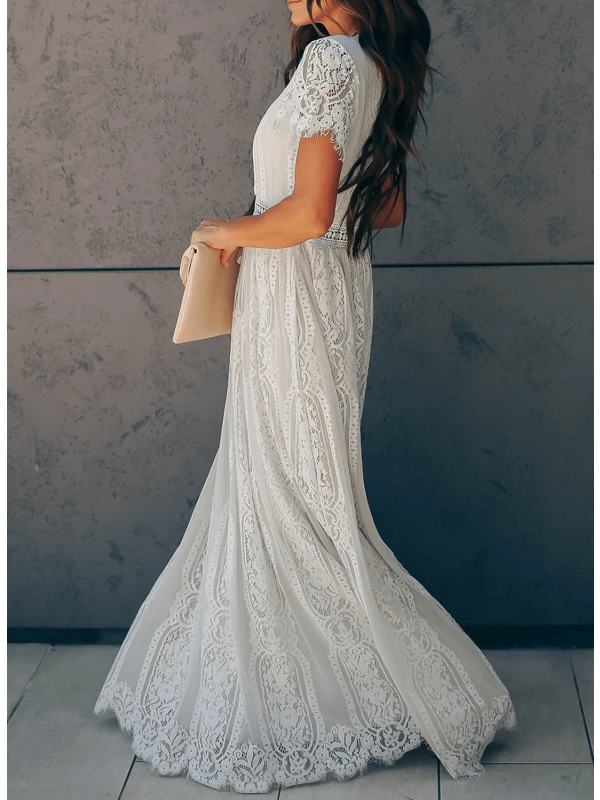 Valenzora | Long lace dress with short sleeves and V-neck