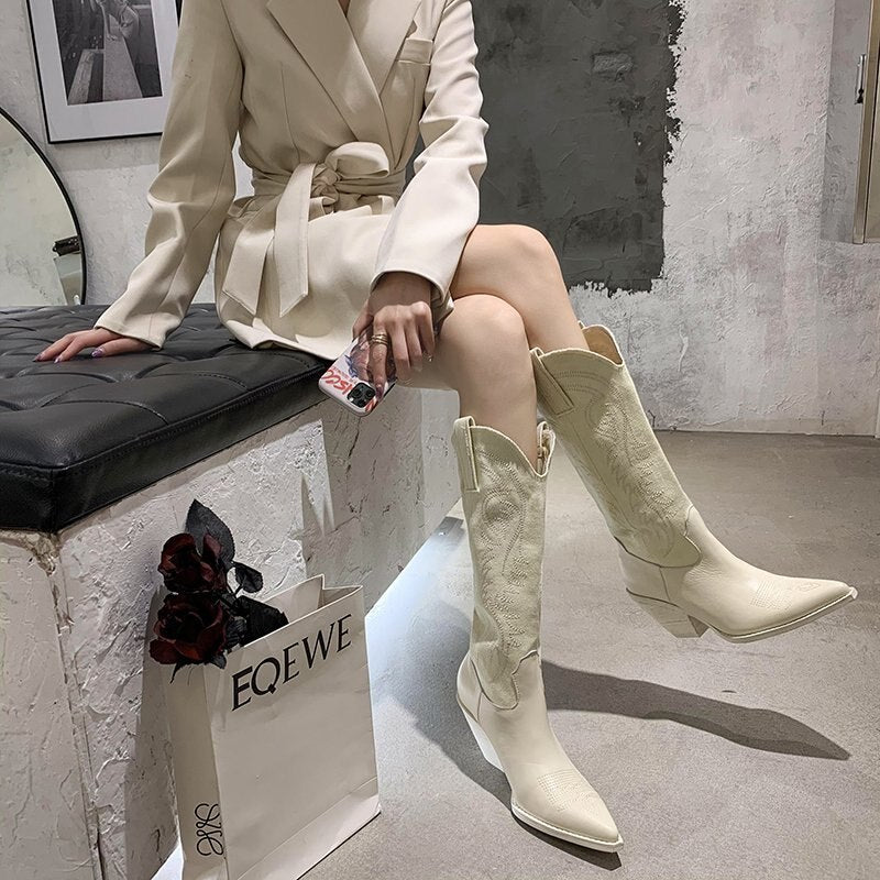 Valenzora | Comfortable suede boots for women