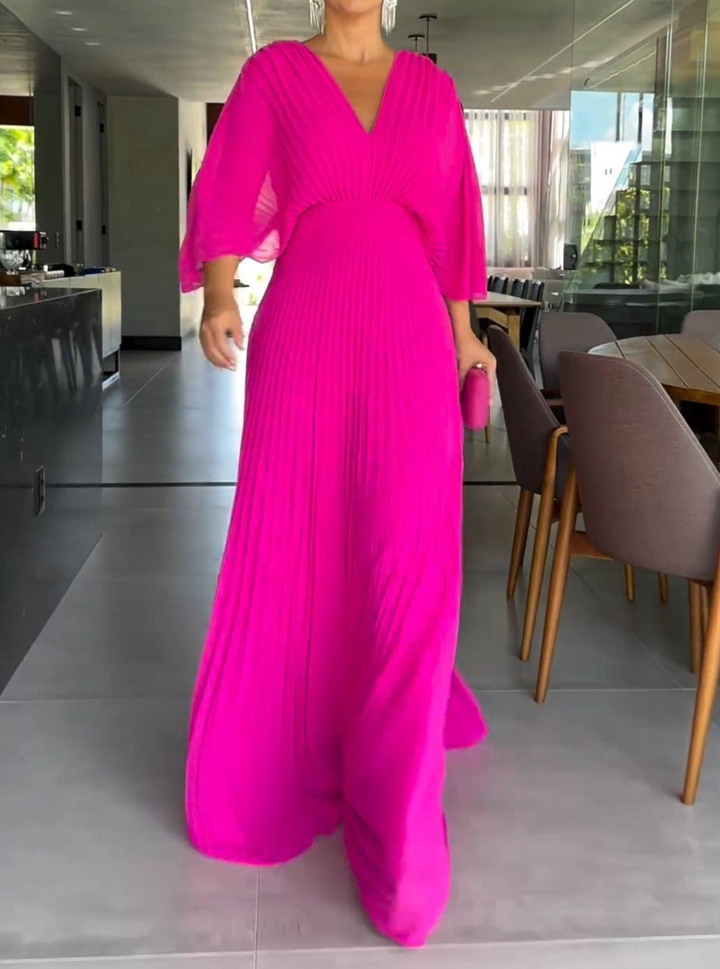 Valenzora | Vibrant pleated maxi dress