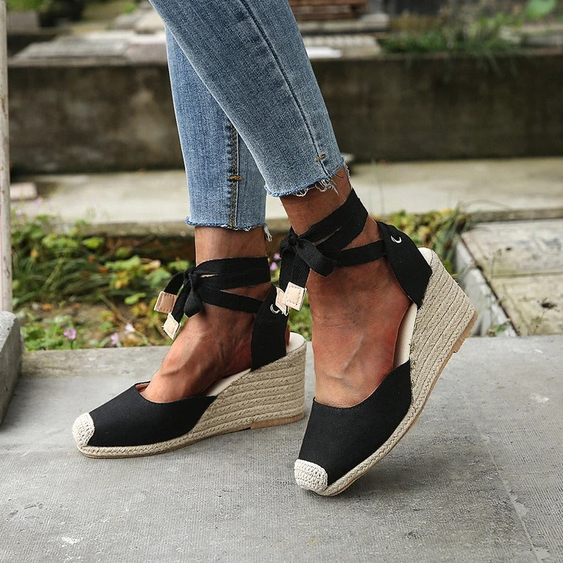 Valenzora | Elegante Keilsandaletten
