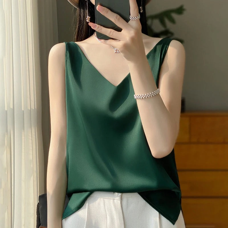 Valenzora | Sleeveless satin silk top
