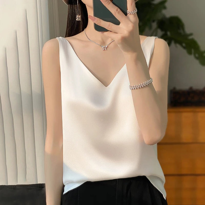 Valenzora | Sleeveless satin silk top