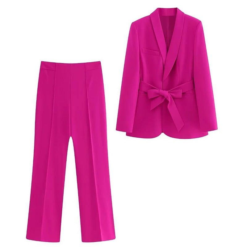 Valenzora | Elegant blazer set with belt for women