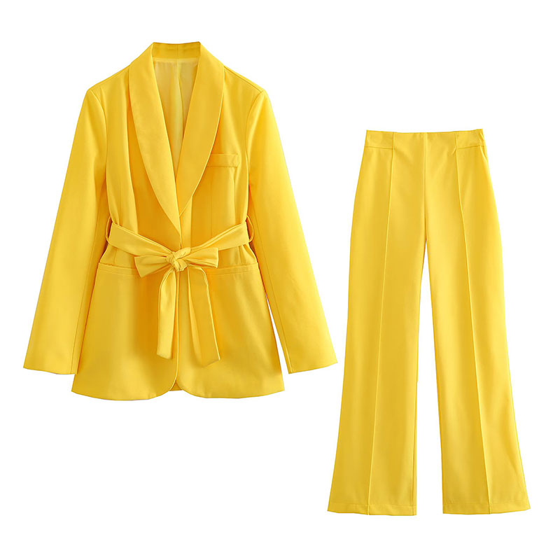 Valenzora | Elegant blazer with belt and matching trousers
