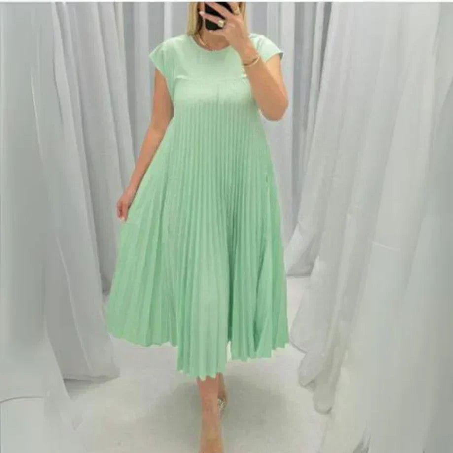 Valenzora | Light and Fresh Pleated Dress