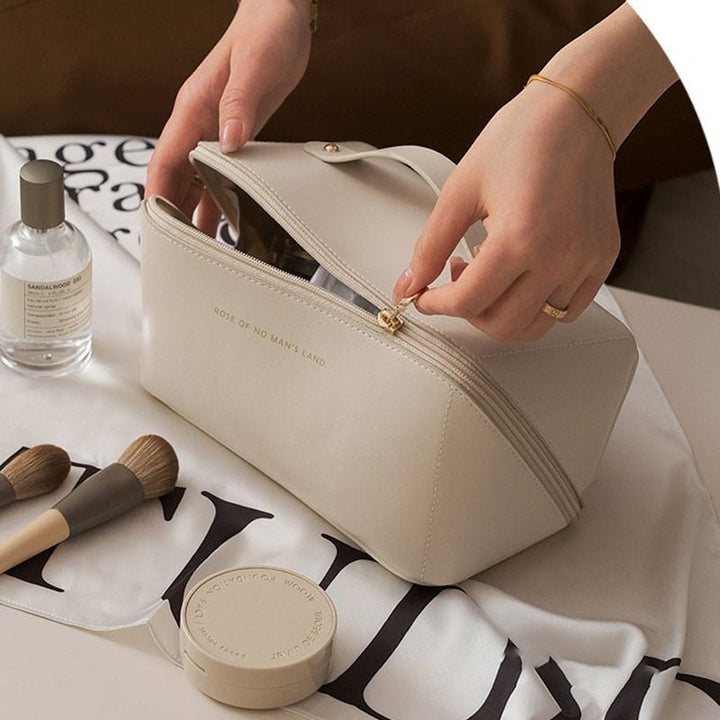 Valenzora - Luxury cosmetic bag