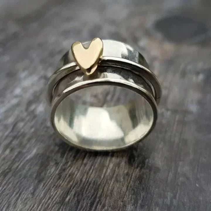 Valenzora | Hanging Heart Silver Ring