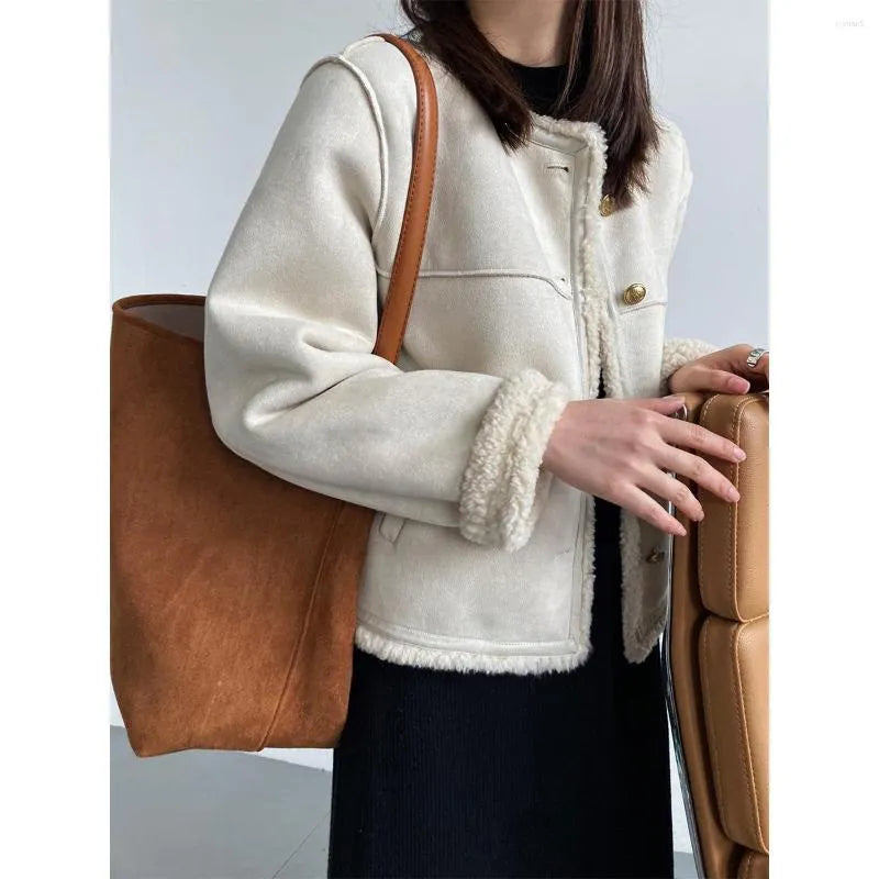 Valenzora | Soft lambswool jacket
