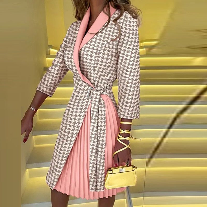 Valenzora Elegant notched collar blazer dress
