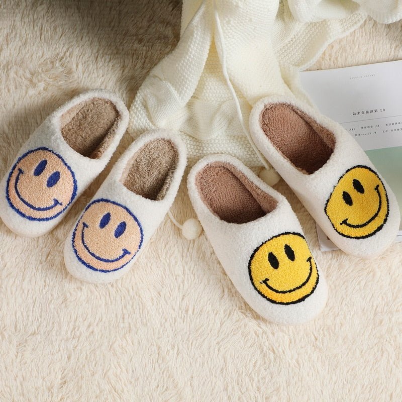 Valenzora | with smiley face - comfortable women's slippers made of soft material