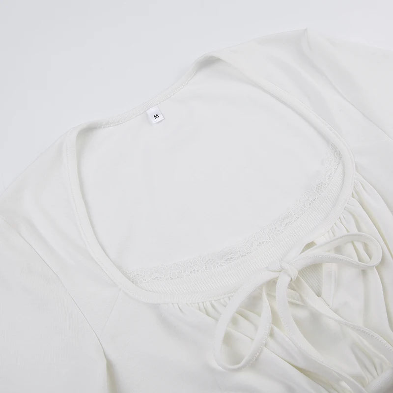Valenzora | Top with lace trim, square neckline and drawstring