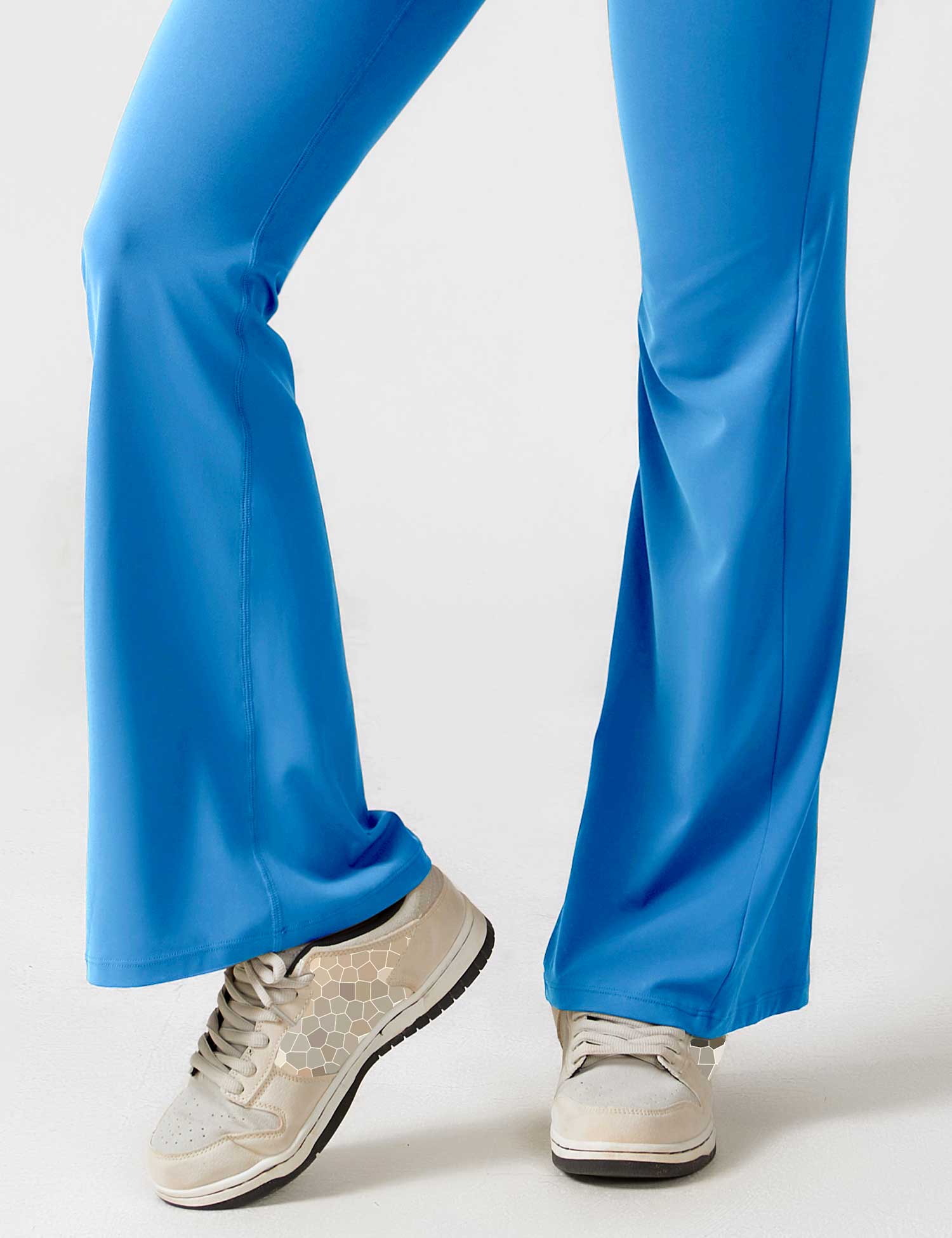 Valenzora | V-back flared jumpsuit