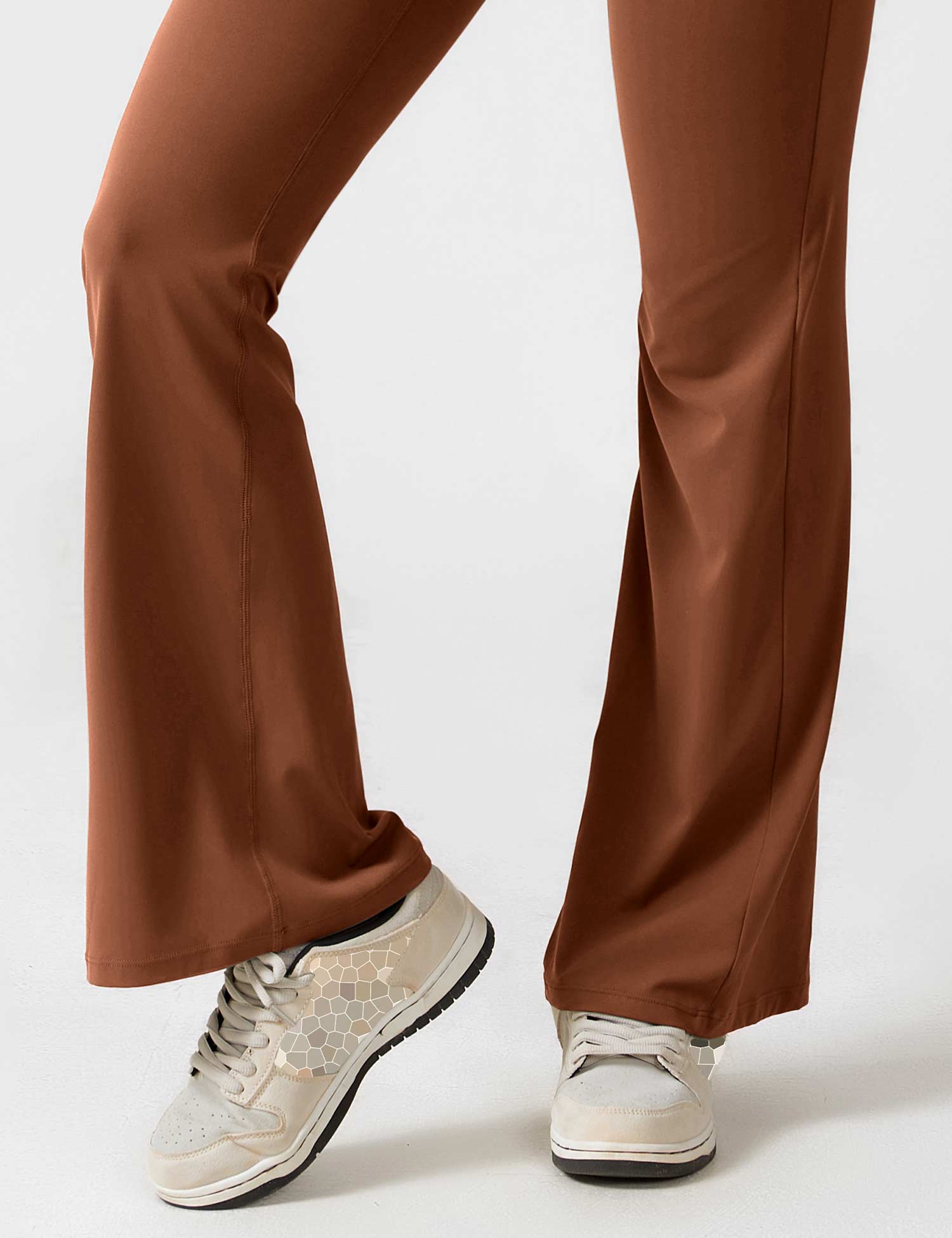 Valenzora | V-back flared jumpsuit