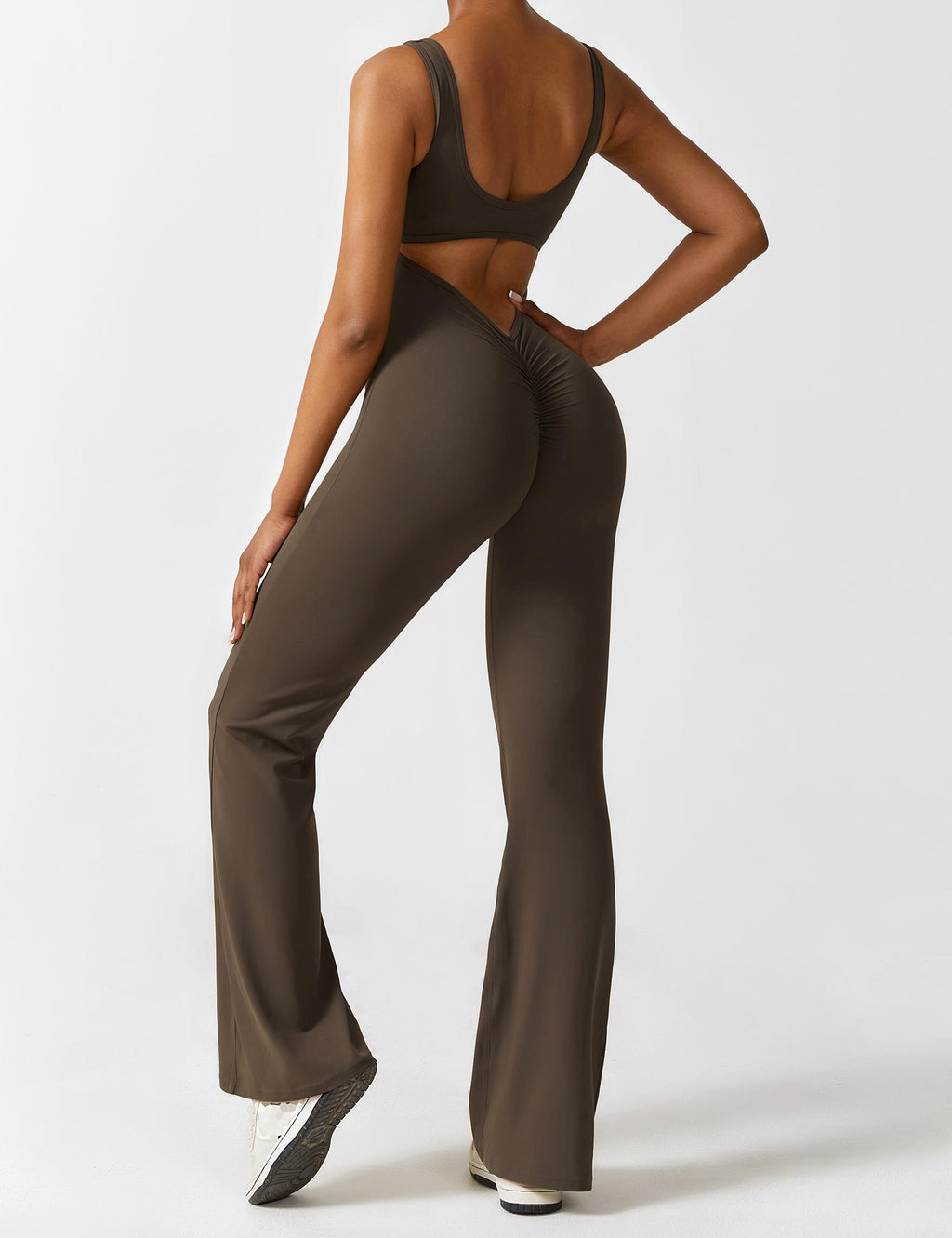Valenzora | Neck jumpsuit with flared legs | Elegant and figure-hugging design