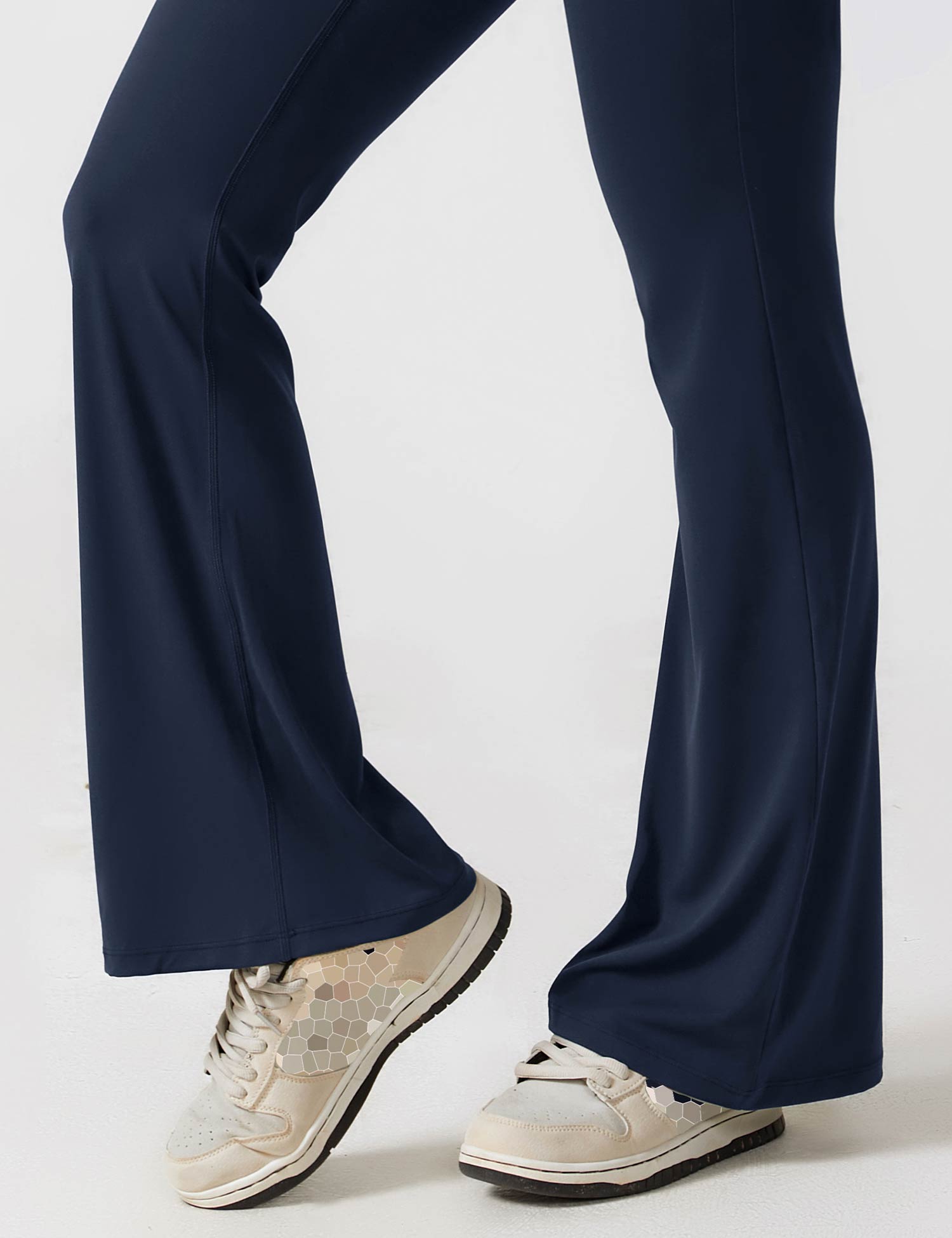 Valenzora | Neck jumpsuit with flared legs | Elegant and figure-hugging design