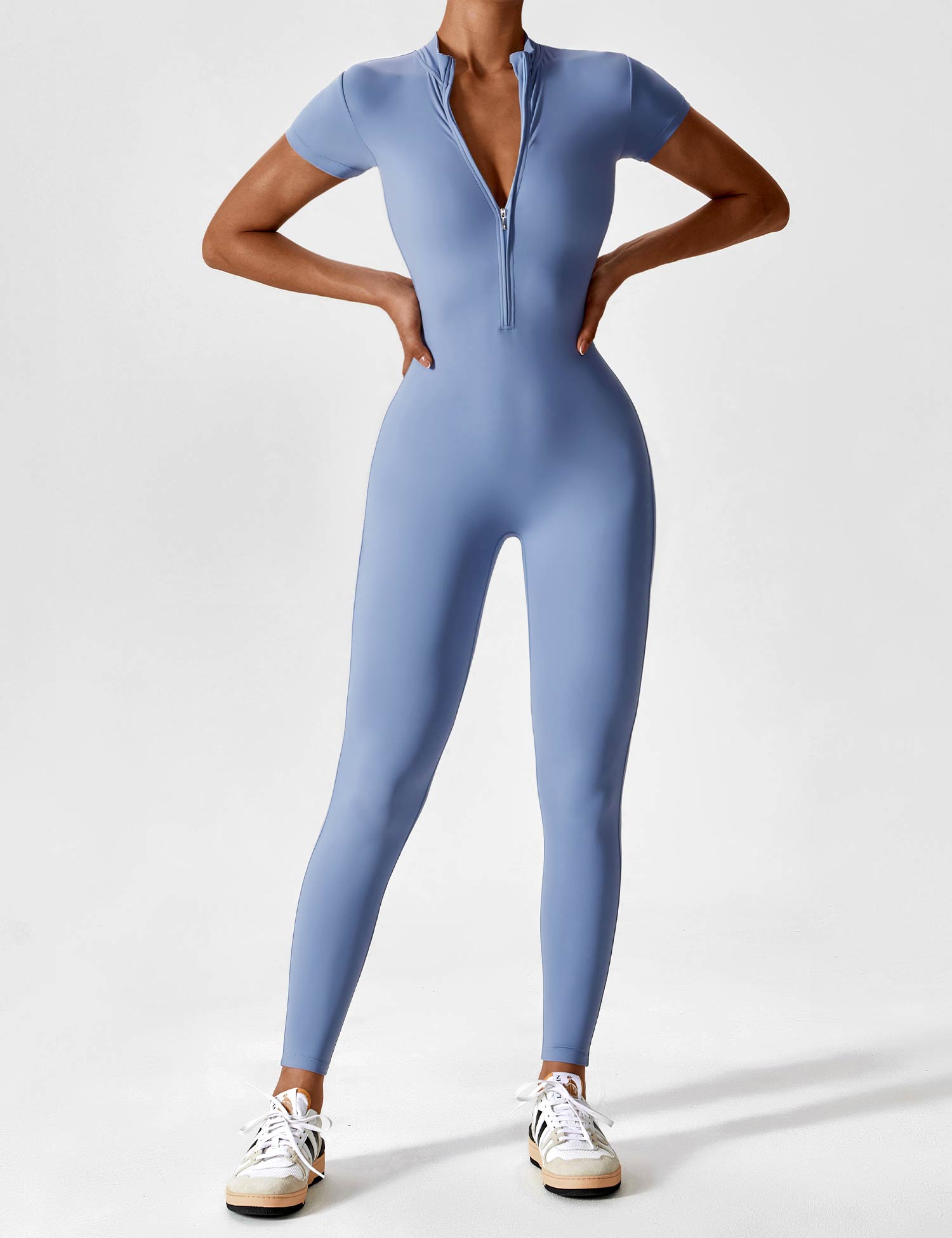 LenaFit – Short-sleeved zip-up jumpsuits