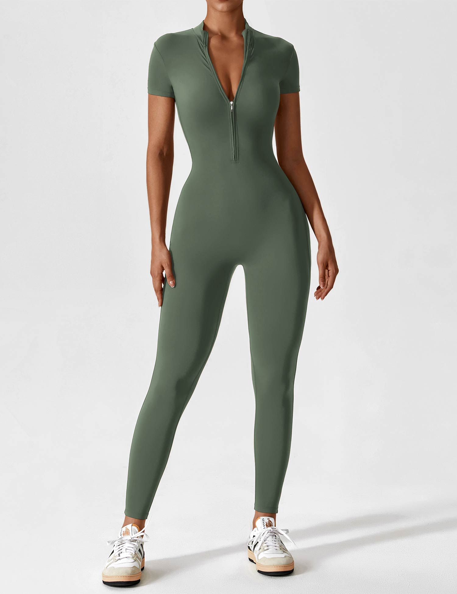 LenaFit – Short-sleeved zip-up jumpsuits