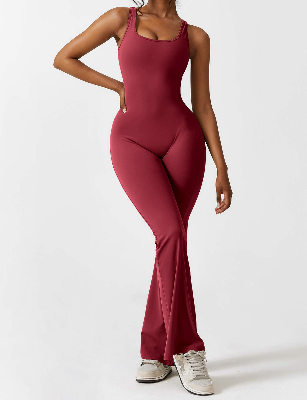 Valenzora | V-back flared jumpsuit
