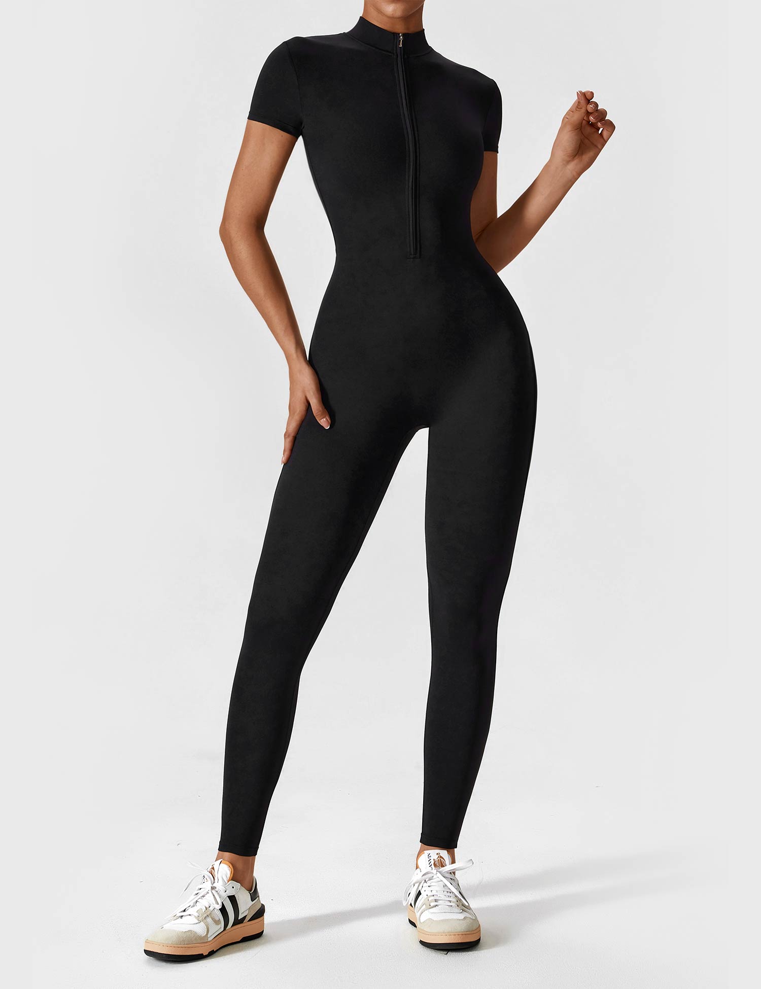 LenaFit – Short-sleeved zip-up jumpsuits
