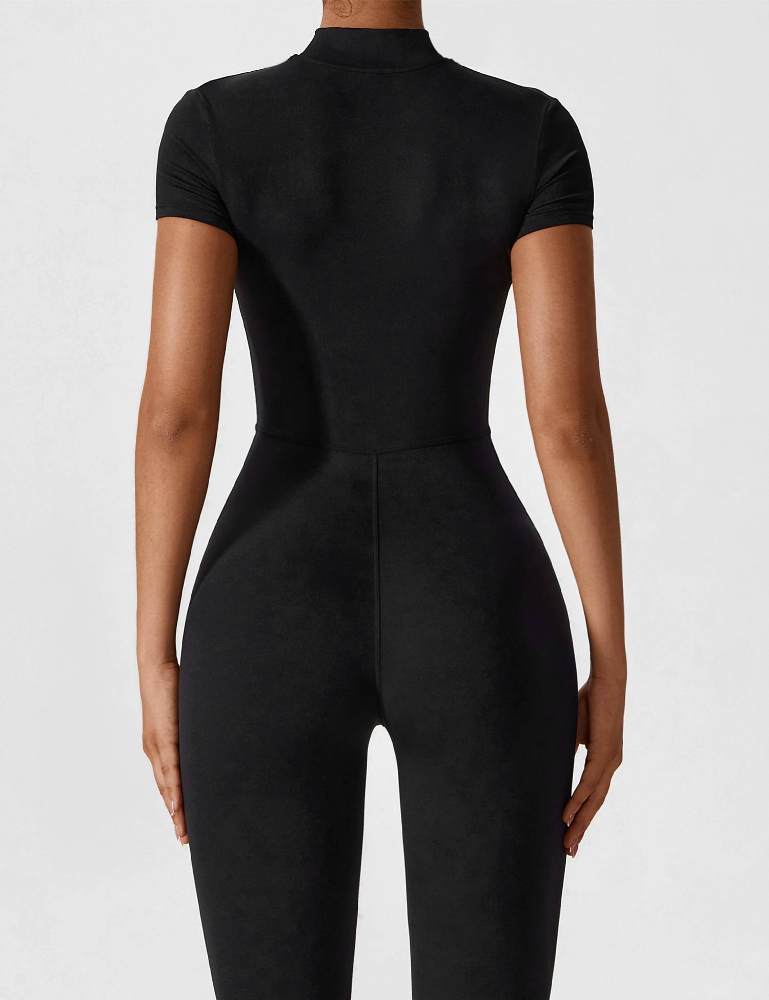 LenaFit – Short-sleeved zip-up jumpsuits