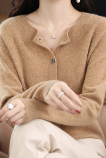 Valenzora | Beatrice Women's Cardigan – Elegant Style for Every Occasion