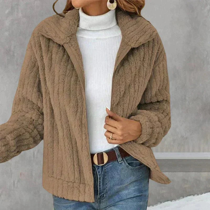 Valenzora | Soft and stylish down jacket for women